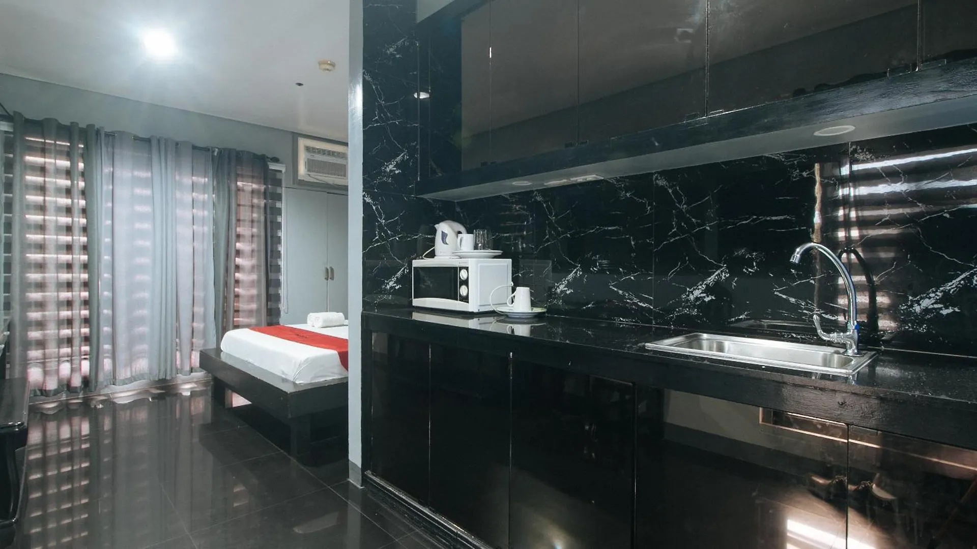 Reddoorz At Tjmg By Bel Air Polaris Makati Hotel Makati City