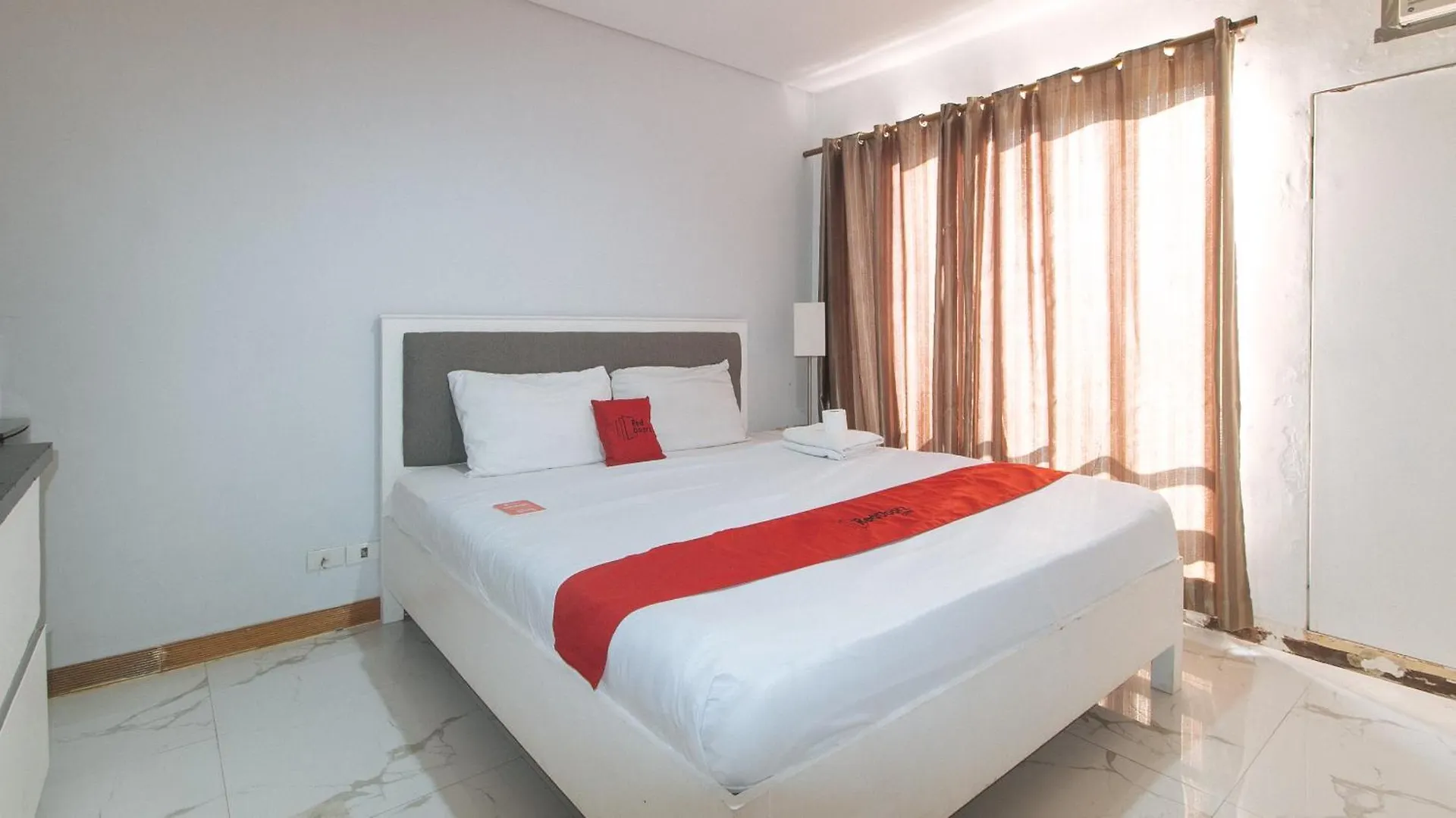 Reddoorz At Tjmg By Bel Air Polaris Makati Hotel Makati City